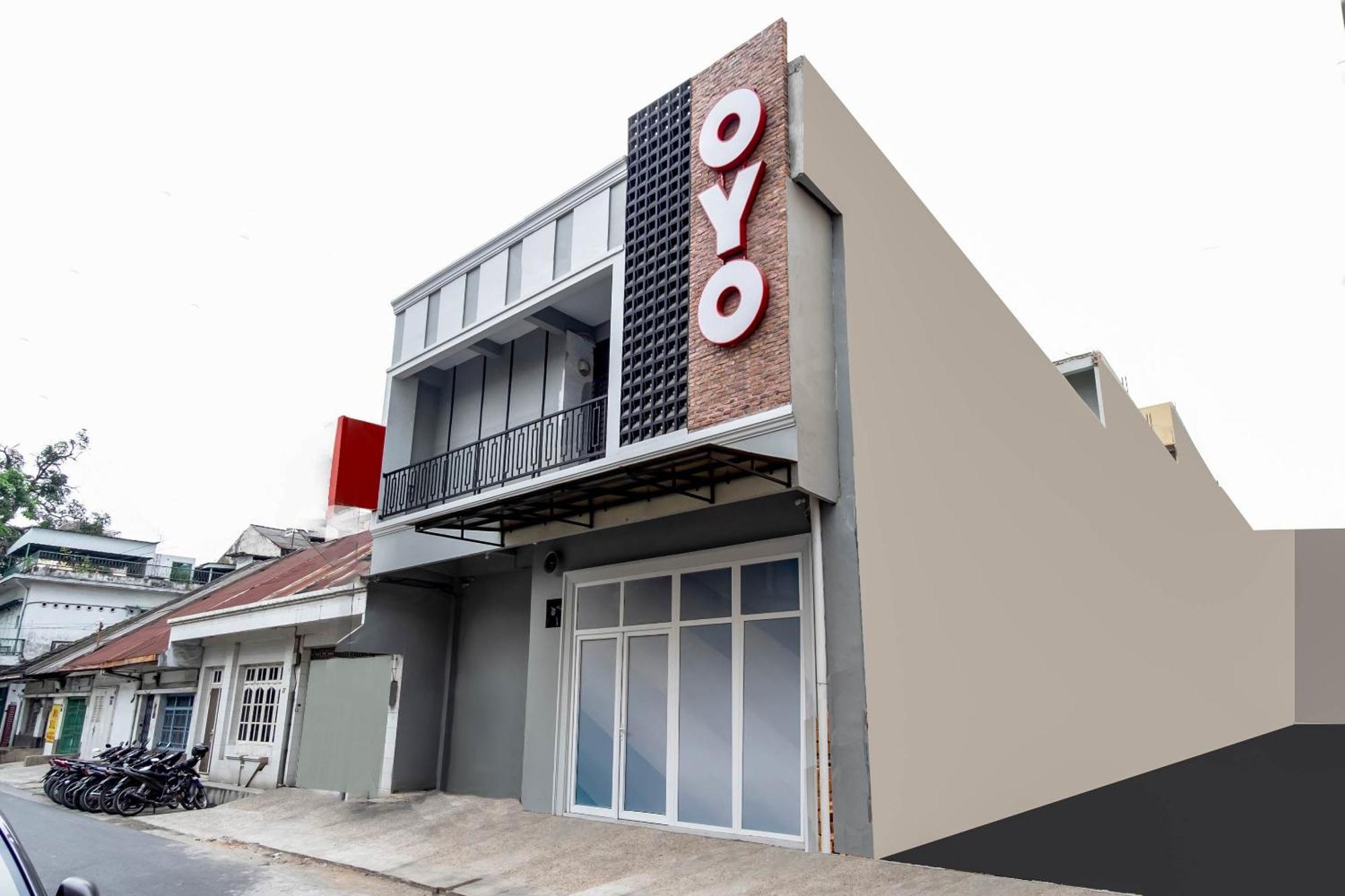 Super Oyo 2345 Jaya Hotel