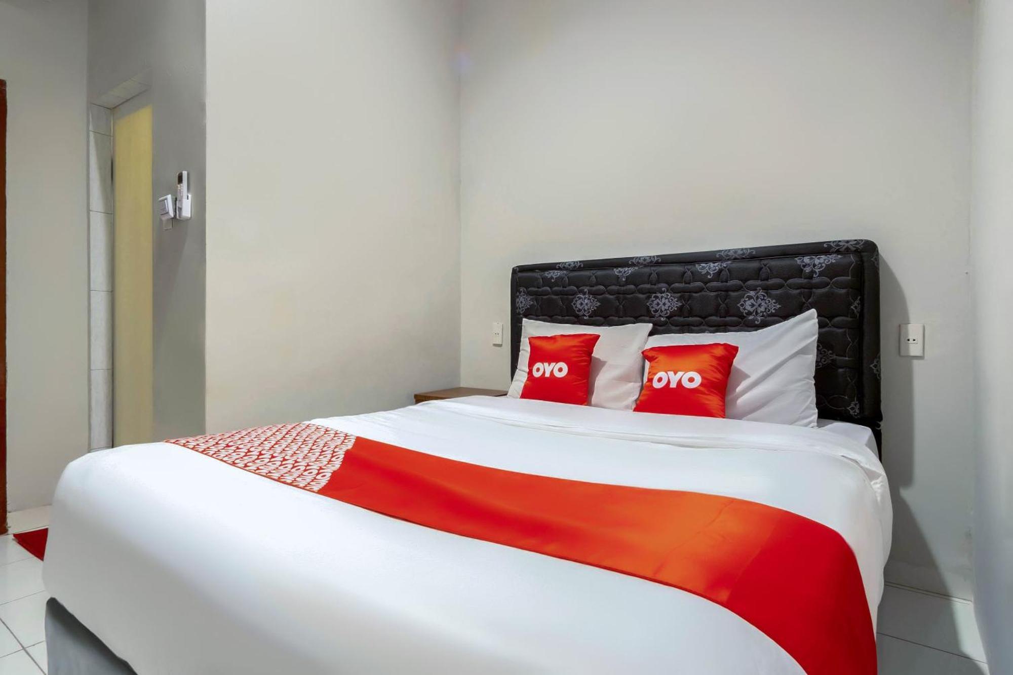 Super Oyo 2345 Jaya Hotel